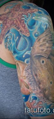 Az óceán tetoválása # 191 a minta klassz változata, amely jól használható az óceán és a bálna tetoválásához