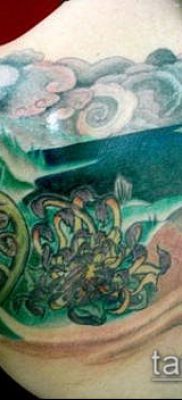 óceáni tetoválás 781 -es szám - a minta méltó változata, amely sikeresen használható változtatásra és alkalmazásra tetováló óceánként a hátán