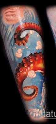 Az óceáni tetoválás # 497 a minta klassz változata, amely sikeresen használható a tengeri hullámok átalakítására és tetoválásként történő alkalmazására