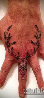 fénykép szarvas tetoválás szarvával (tetoválás) (érték) - példa rajz - 016