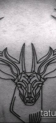 fotó egy szarvas tetoválás szarvával (tetoválás) (érték) - példa rajz - 042