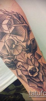 fotó egy szarvas tetoválás szarvával (tetoválás) (érték) - példa rajz - 027