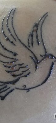 fotografija tetovaže maslinove grančice od 13.11.2017. №072 - tetovaža maslinove grančice -