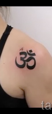 Fotó a tetoválásról OM 28