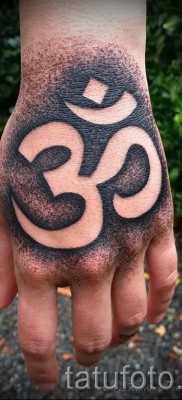 Fotó a tetoválásról OM 18