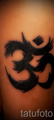 Fotó a tetoválásról OM 17