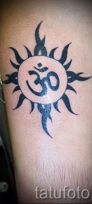 Fotó a tetoválásról OM 11