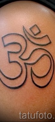 Fotó a tetoválásról OM 8