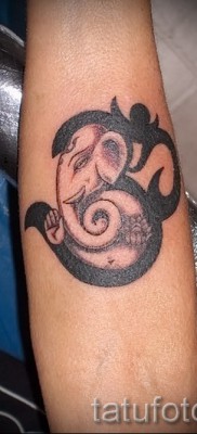 Fotó a tetoválásról OM 6