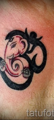 Fotó a tetoválásról OM 2