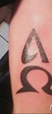 fotó az omega tetoválásról, 2017. 09. 12. №010 - omega tetoválás -