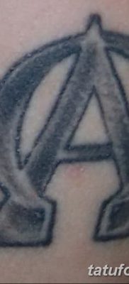 fotó az omega tetoválásról, 2017. 09. 12. №067 - omega tetoválás -