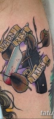 фото татуировка опасна самобръсначка от 27.10.2017 г. №007 - татуировка опасна самобръсначка -