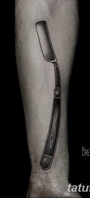 фото татуировка опасна самобръсначка от 27.10.2017 г. №028 - татуировка опасна самобръсначка -