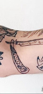 фото татуировка опасна самобръсначка от 27.10.2017 г. №037 - татуировка опасна самобръсначка -