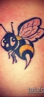 Fotó rovar darázs tetoválásról - mehendi - 12062017 - példa - 041 Tatu darázs rovar