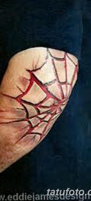 fotó a pókháló tetoválásról a könyökön, kelt 2018.02.06. №075 - tetováló pókháló a könyökön -