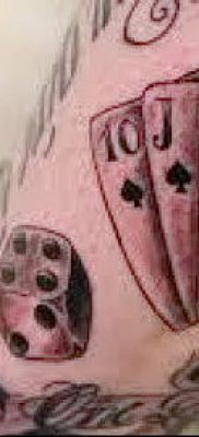 Fotó az ásó tetoválásról - példa - 29052017 - példa - 018 ásó tetoválás