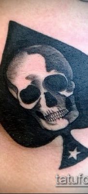 Fotó az ásó tetoválásról - példa - 29052017 - példa - 072 ásó tetoválás