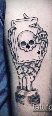 Fotó az ásó tetoválásról - példa - 29052017 - példa - 079 ásó tetoválás