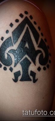 fotó tetováló ász ásóról (tetoválás) (érték) - példa rajz - 048