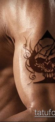 fotó tetováló ász ásóról (tetoválás) (érték) - példa rajz - 005