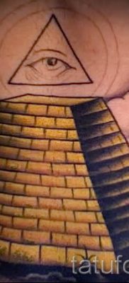 Fotó piramis tetoválásról egy cikkhez a piramisos tetoválás jelentéséről - tatufoto.ru - 23
