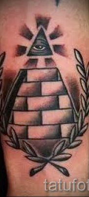 Fotó piramis tetoválásról egy cikkhez a piramisos tetoválás jelentéséről - tatufoto.ru - 8