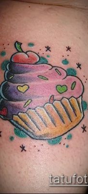 fotó egy tetoválásról PIE (Body tattoo cake) (érték) - példa rajz - 061