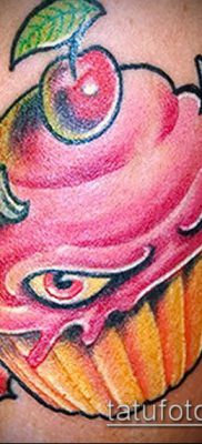 fotó egy tetoválásról PIE (Body tattoo cake) (érték) - példa rajz - 060