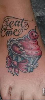 fotó egy tetoválásról PIE (Body tattoo cake) (érték) - példa rajz - 055