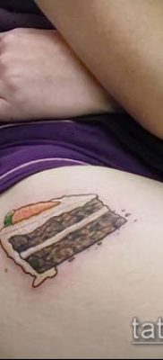 fotó egy tetoválásról PIE (Body tattoo cake) (érték) - példa rajz - 050