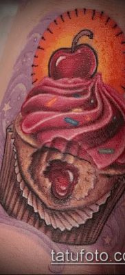fotó egy tetoválásról PIE (Body tattoo cake) (érték) - példa rajz - 039