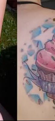 fotó egy tetoválásról PIE (Body tattoo cake) (érték) - példa rajz - 037