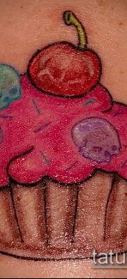 fotó egy tetoválásról PIE (Body tattoo cake) (érték) - példa rajz - 032