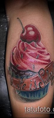 fotó egy tetoválásról PIE (Body tattoo cake) (érték) - példa rajz - 010