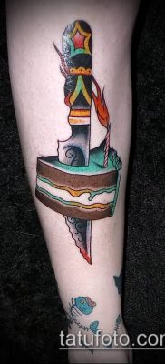 fotó egy tetoválásról PIE (Body tattoo cake) (érték) - példa rajz - 009