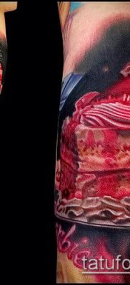 fotó egy tetoválásról PIE (Body tattoo cake) (érték) - példa rajz - 008