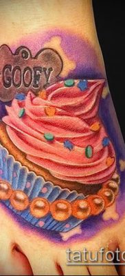 fotó egy tetoválásról PIE (Body tattoo cake) (érték) - példa rajz - 005