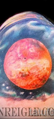 A bolygótetoválás fényképes példája a bolygótetoválás jelentését bemutató cikkhez - tatufoto.ru - 14