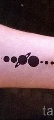 A bolygótetoválás fényképes példája a bolygótetoválás jelentését bemutató cikkhez - tatufoto.ru - 4