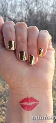 fotó csók tetoválás 2018.02.21 -től №002 - tetováló csók -