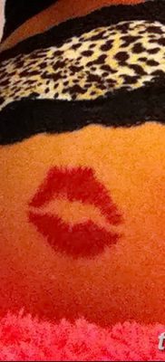 fotó csók tetoválás 2018.02.21 -től №027 - tetováló csók -