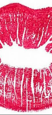 fotó csók tetoválás 2018.02.21 -től №030 - tetováló csók -