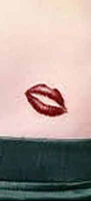 fotó tetováló csók 2018.02.21 -től №042 - tetováló csók -