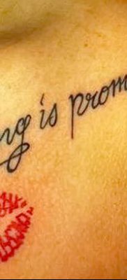 fotó csók tetoválás 2018.02.21 -től №053 - tetováló csók -