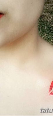 fotó csók tetoválás 2018.02.21 -től №074 - tetováló csók -