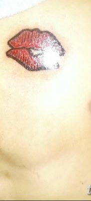 fotó csók tetoválás 2018.02.21 -től №077 - tetováló csók - ts346345373