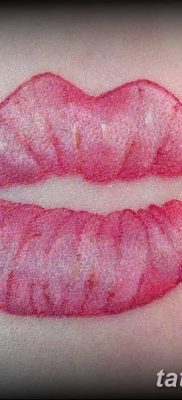 fotó csók tetoválás 2018.02.21 -től №086 - tetováló csók -