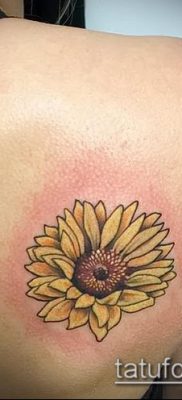 napraforgó tetoválás fotó (jelentése) - példa egy érdekes tetoválási rajzra - 064